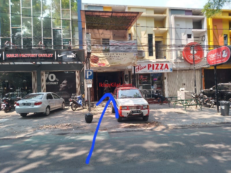 Ruko di Jalan Jakarta (dekat Jalan Ijen)